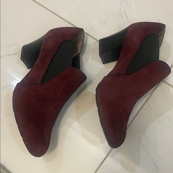 Franco Sarto Burgundy Suede Loafers Heels Sz 8.5 (40) - Picture 3 of 13